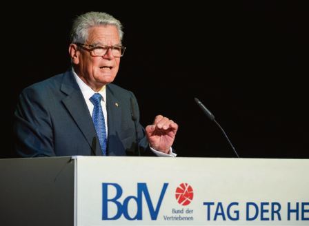Bundespräsident Joachim Gauck spricht beim Tag der Heimat (Foto: André Wagenzik / BdV)